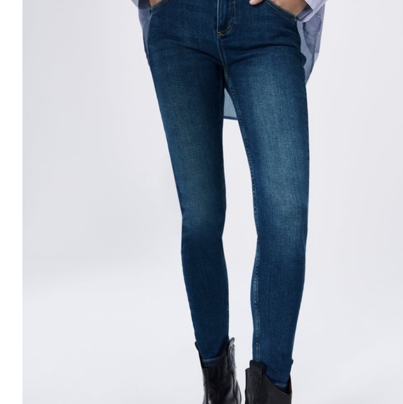 Zara Basic Skinny Jeans - Picture 2 of 14